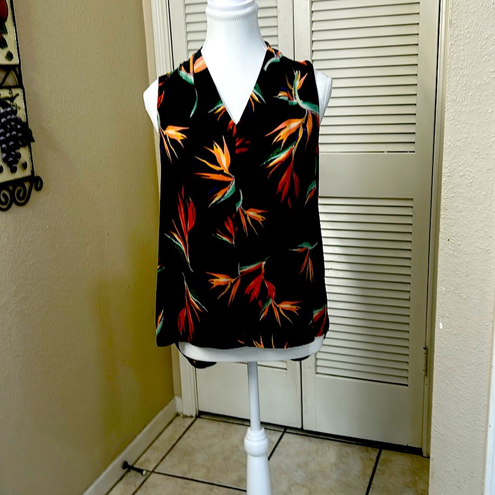 Floral Sleeveless Blouse